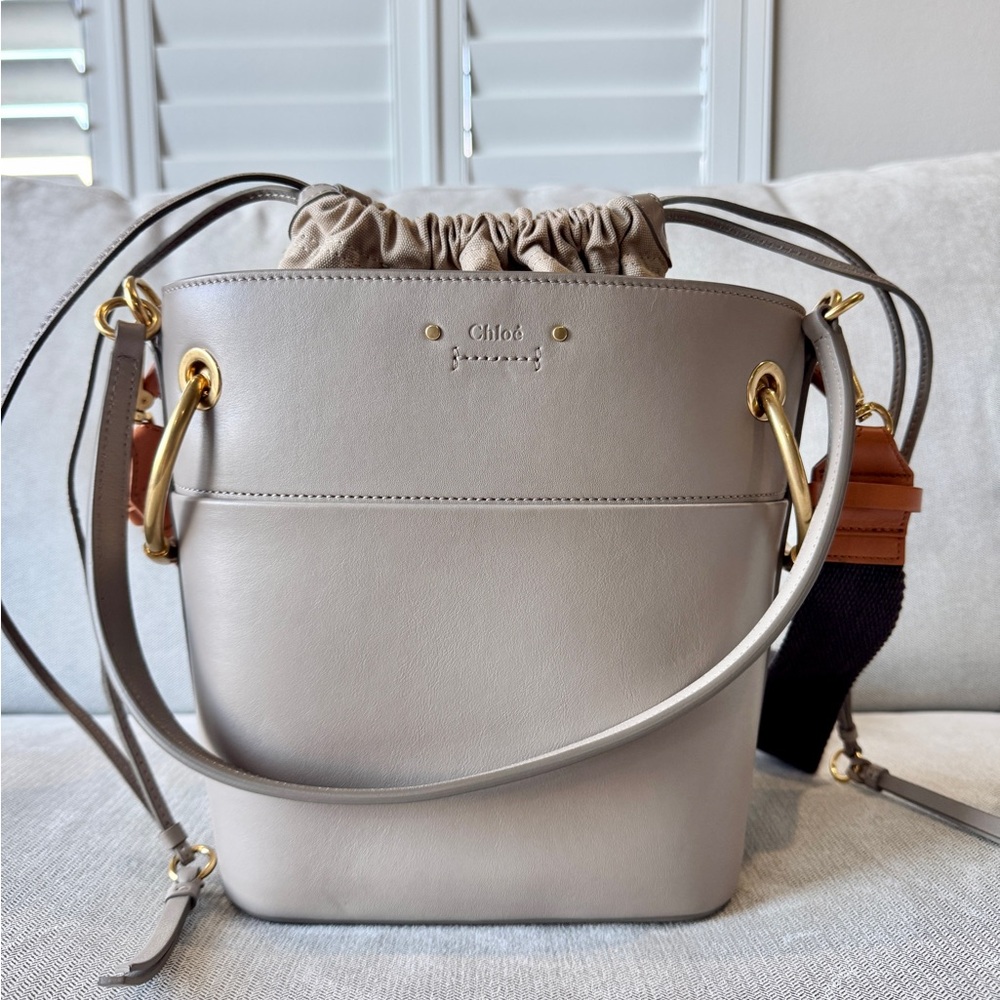 Chloe Roy Bucket Bag Small in Beige